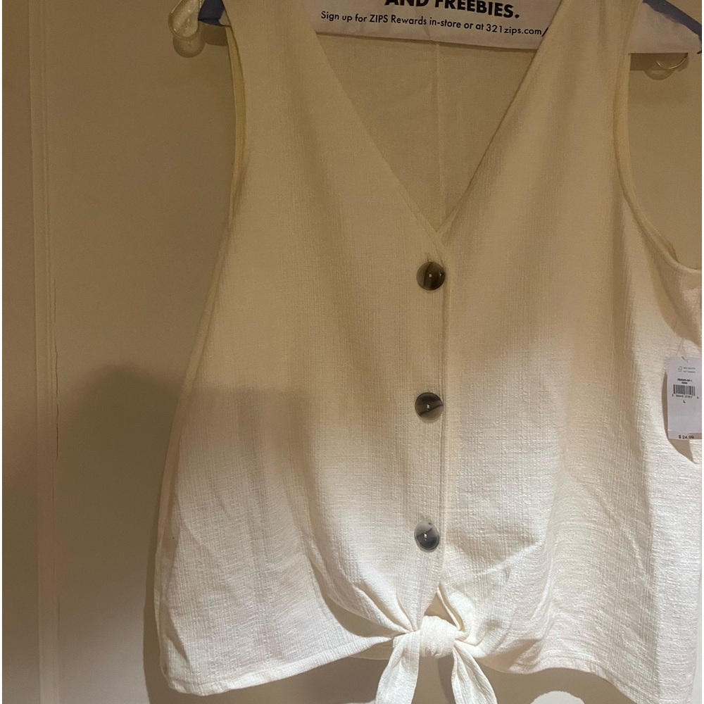 NWT Old navy button down tie vest shirt cream colored